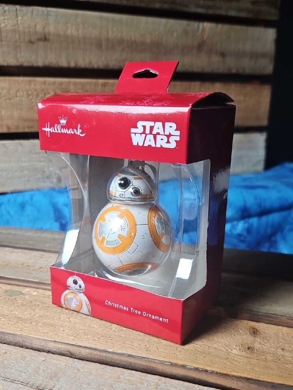 Collectable - Hallmark Star Wars BB-8 Orange and White Kids Toy Ornament